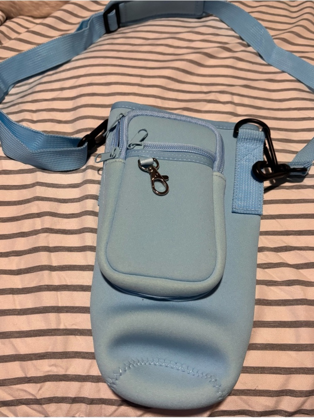 Light Blue Crossbody Water Bottle Pouch with Strap